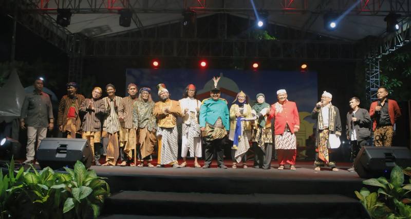 Wali Kota Tangerang Sachrudin saat membuka kegiatan Festival Al A’zhom 2025 di pelataran Masjid Al Azhom, Kamis (26/6/2025). 