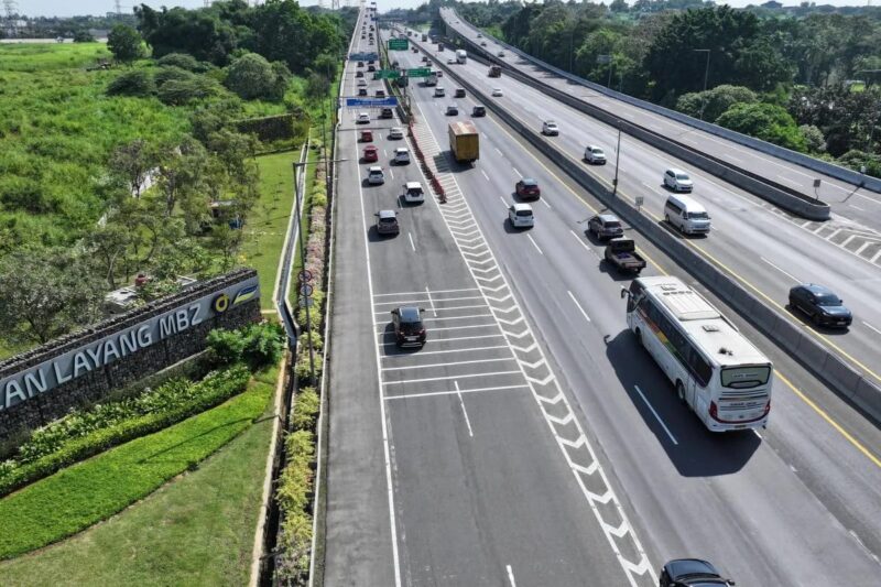 Masuk akhir libur panjang, sebanyak 55.929 kendaraan lewati Jalan Tol Layang MBZ, Senin (30/6/2025).