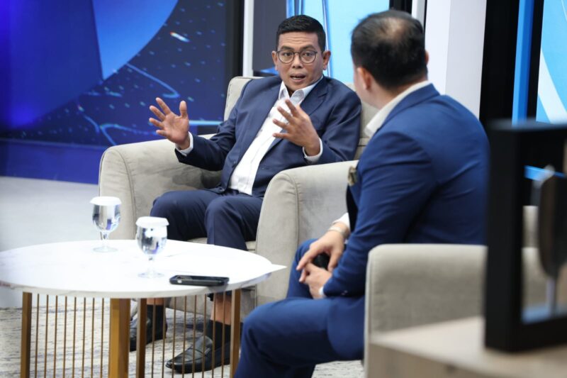 Gubernur Banten Andra Soni wawancara bersama BTV Universe terkait dengan Wirausaha Tangguh Kunci Indonesia Mandiri di Gedung Utama BTV Universe, Jalan Otista Tokyo Hub, PIK 2, Kabupaten Tangerang.