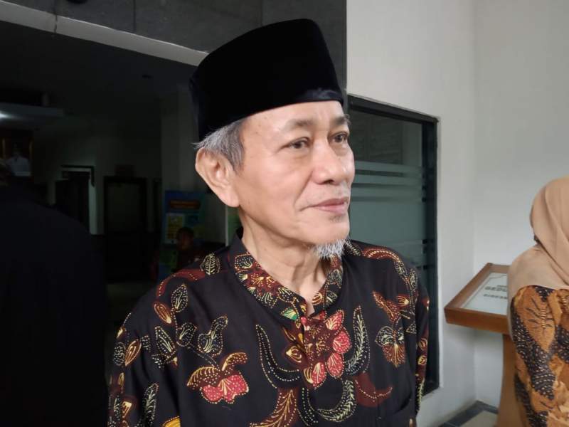 Tokoh Banten KH. Embay Mulya Syarief angkat bicara mengenai soal Seleksi Penerimaan Murid Baru (SPMB) di Banten.