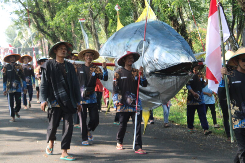 Karnaval Budaya memeriahkan HUT ke-80 Kemerdekaan RI di Tanjunglesung, Pandeglang.