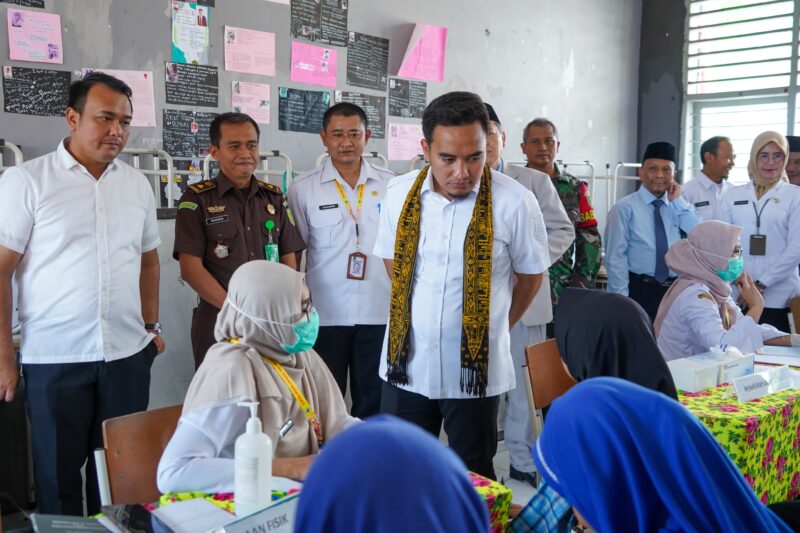 Pemerintah Kota Cilegon melaunching Program Pemeriksaan Kesehatan Gratis (PKG) bagi anak sekolah dalam rangka menciptakan generasi sehat menuju Indonesia Emas 2045 yang bertempat di MAN 2 Cilegon, Rabu (6/8/2025).