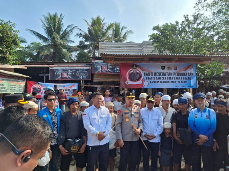 Kapolda Banten, Gubernur Banten dan tokoh agama kunjungi suku Baduy di Lebak.