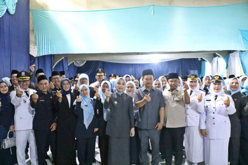 Bupati Serang melantik ratusan pejabat, Jumat 9 Januari 2026.